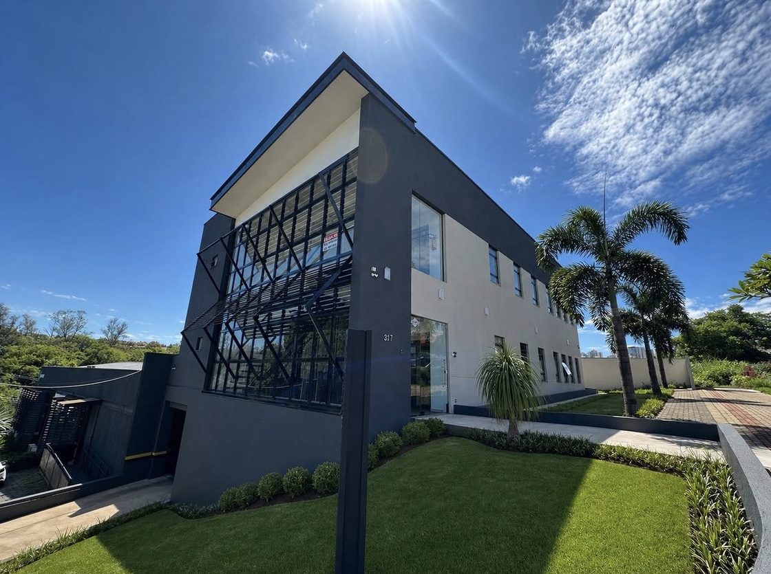 Fachada do espaço de atendimento em Londrina